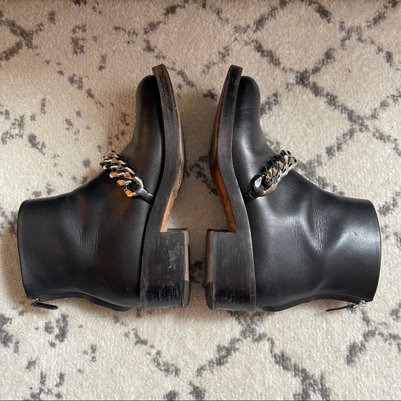 Givenchy chain strap ankle boot - Picture 13 of 16